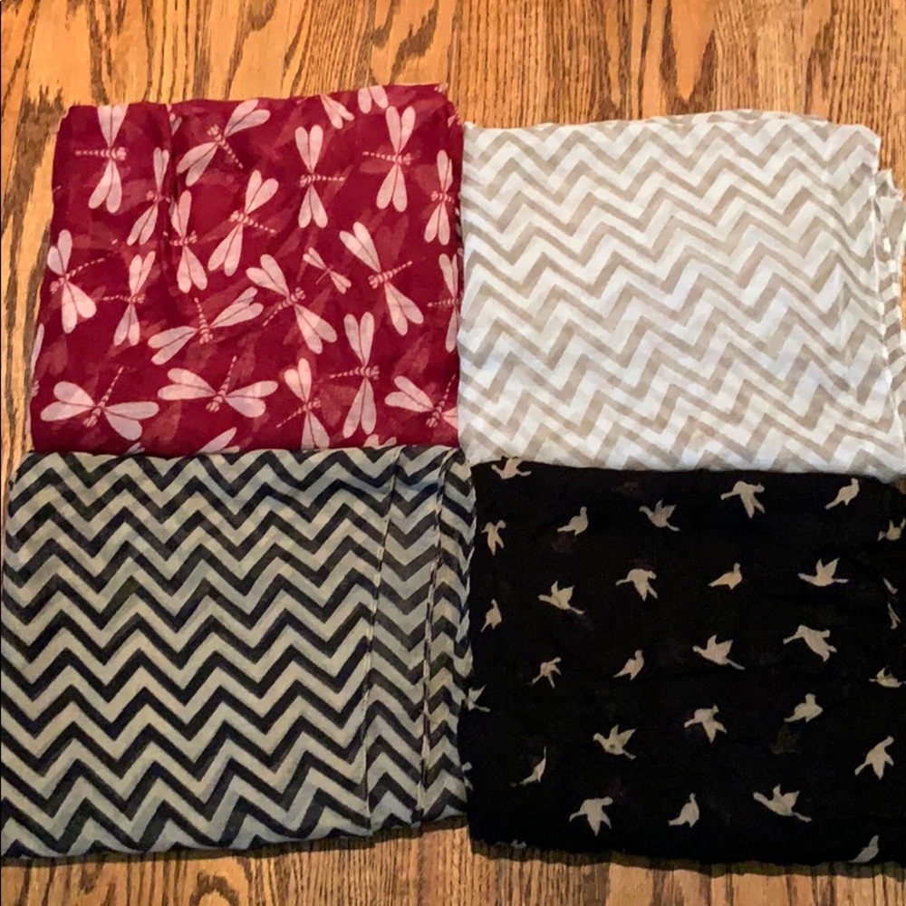 Scarf bundle - Picture 6 of 6